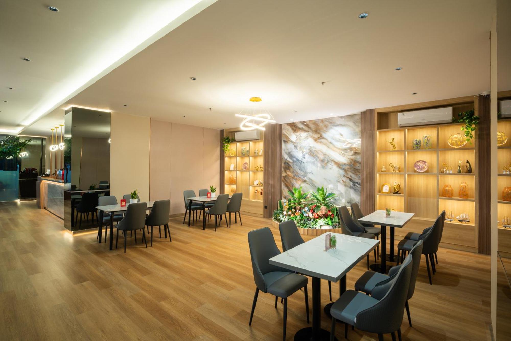 Ramada By Wyndham Serpong Esterno foto