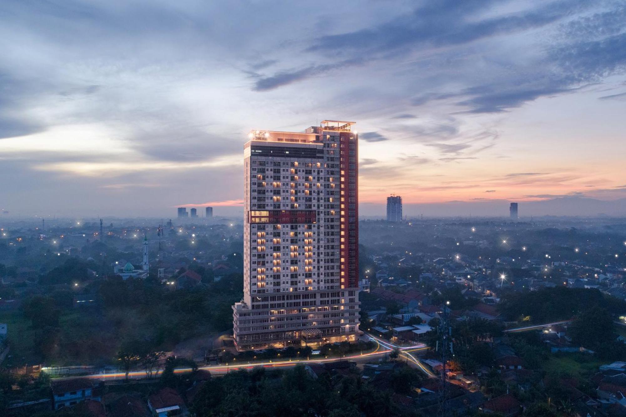Ramada By Wyndham Serpong Esterno foto