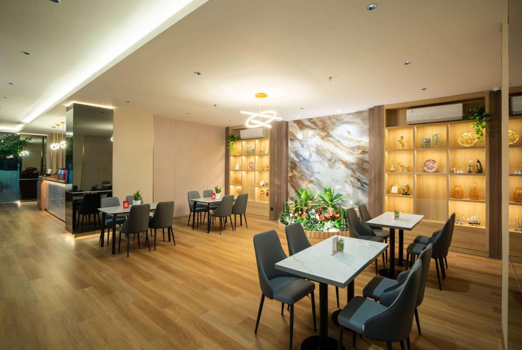 Ramada By Wyndham Serpong Esterno foto