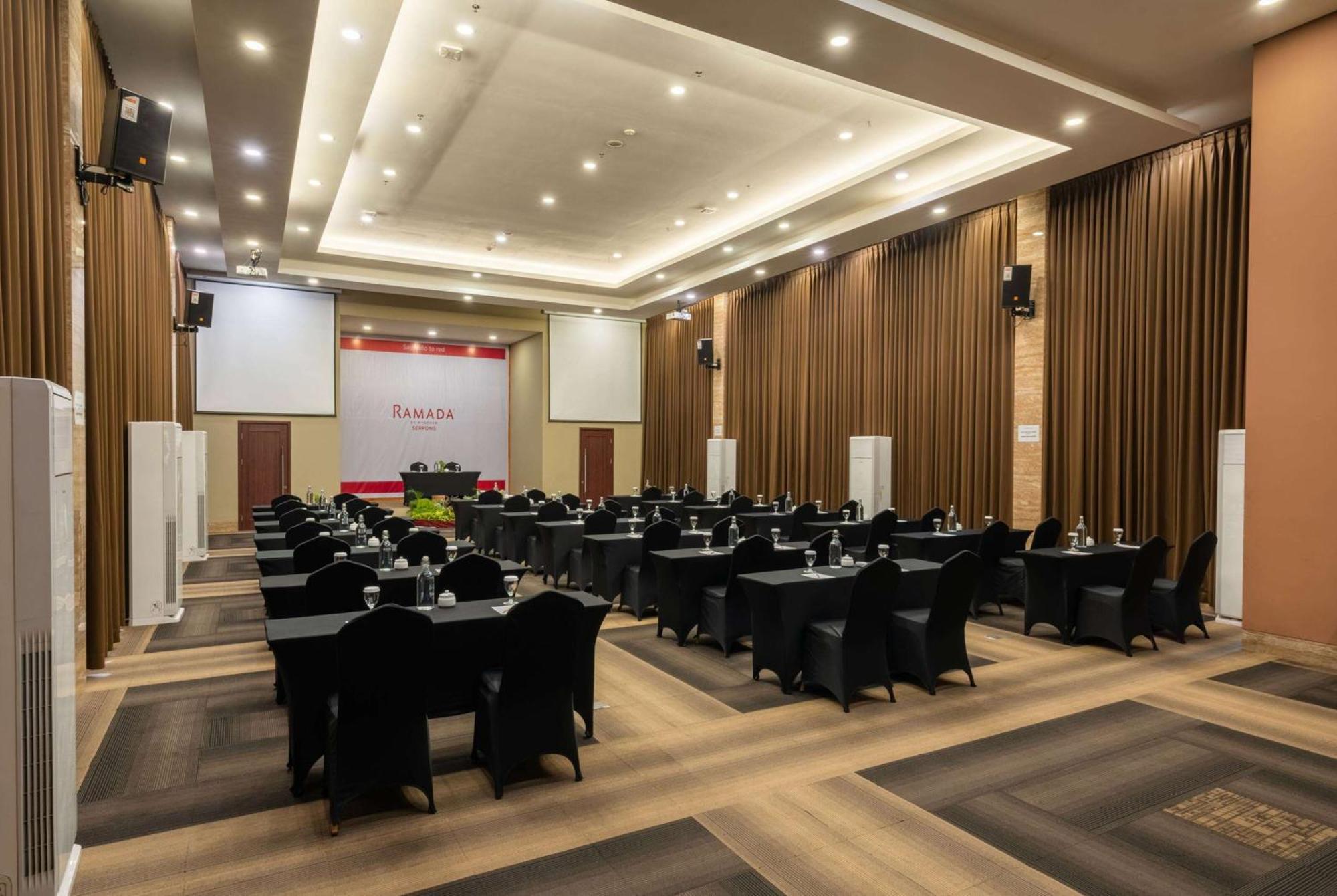 Ramada By Wyndham Serpong Esterno foto