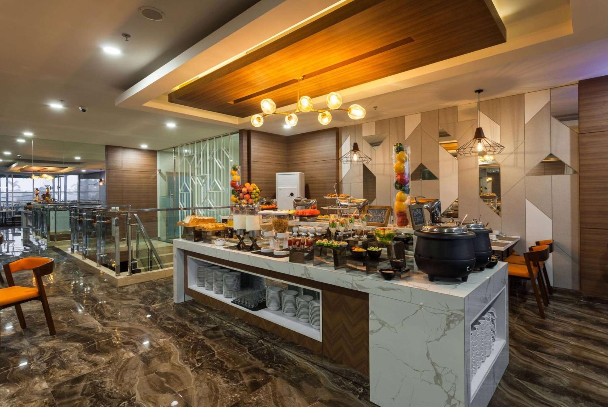 Ramada By Wyndham Serpong Esterno foto