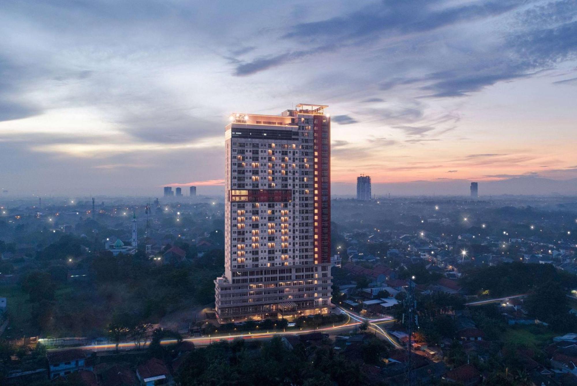 Ramada By Wyndham Serpong Esterno foto